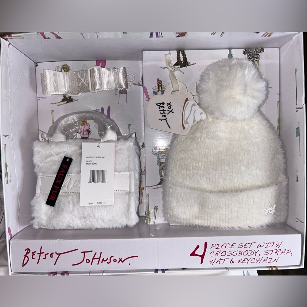 NWT Betsey Johnson 4PC Gift Set Beanie Hat Crossbody Mini Tote Strap Keychain